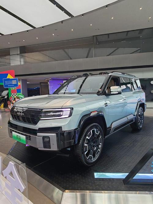 佛山60比亚迪方程豹硬派越野的爆款，英菲尼迪35周年与你共成长
